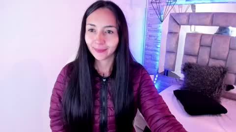 Snapshot of truelove_art chatting on 17, 12, 2024 online show from 17, 12, 2024