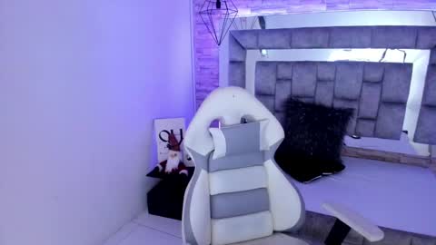 Snapshot of truelove_art chatting on 28, 12, 2024 online show from 28, 12, 2024