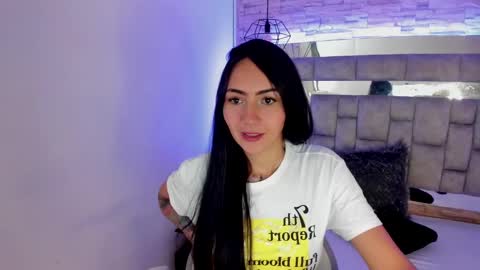 Snapshot of truelove_art chatting on 14, 1, 2025 online show from 14, 1, 2025