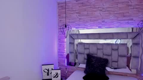 Snapshot of truelove_art chatting on 17, 1, 2025 online show from 17, 1, 2025