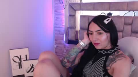 Snapshot of truelove_art chatting on 17, 2, 2025 online show from 17, 2, 2025