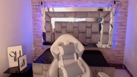 Snapshot of truelove_art chatting on 22, 2, 2025 online show from 22, 2, 2025