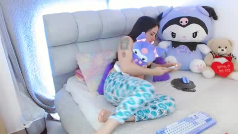 KYLIE QUEEN online show from 25, 2, 2026