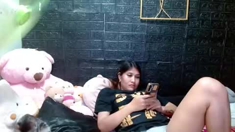 SHENA  online show from 16, 4, 2026