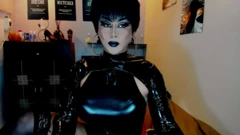 Nicoleeee online show from 16, 5, 2026
