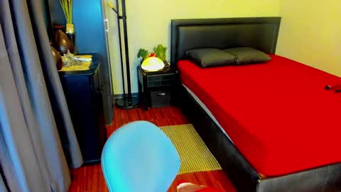 Kylee-  will make your  day  online show from 13, 2, 2025