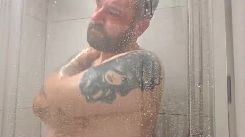 Snapshot of tunpau13 chatting on 28, 10, 2025 tunpau13 online show from 28, 10, 2025