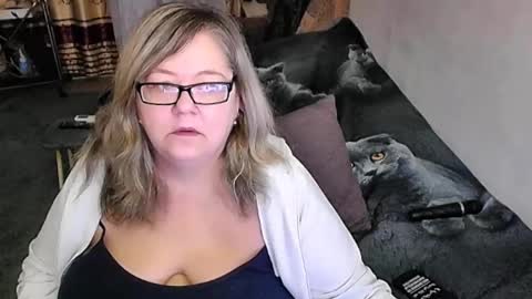 Lana online show from 18, 11, 2025