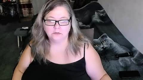 Snapshot of tviks chatting on 8, 2, 2026 Lana online show from 8, 2, 2026