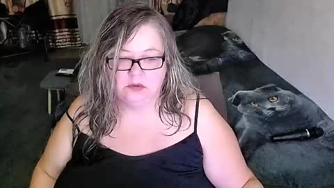 Snapshot of tviks chatting on 1, 3, 2026 Lana online show from 1, 3, 2026