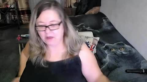 Lana online show from 4, 4, 2026