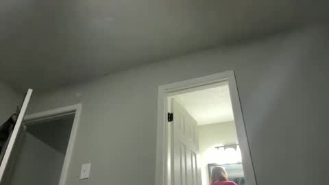 Snapshot of twinfl4m3ss chatting on 4, 3, 2026 twinfl4m3ss online show from 4, 3, 2026