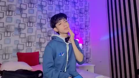 Snapshot of twink_sebas7 chatting on 13, 6, 2026 Sebastin online show from 13, 6, 2026