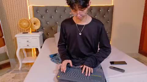 Snapshot of twink_sebas7 chatting on 2, 7, 2026 Sebastin online show from 2, 7, 2026