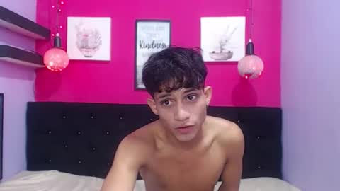 paulo sexy bigcock hot online show from 8, 4, 2026
