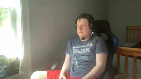 Snapshot of twinkmikexxx12 chatting on 2, 6, 2026 mike online show from 2, 6, 2026