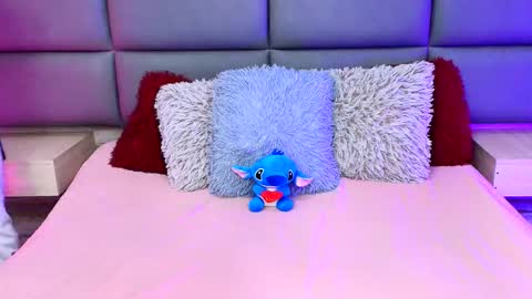 twinslovers_ online show from 25, 10, 2025