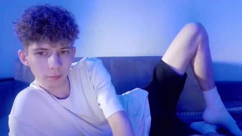 TwiShadow online show from 25, 2, 2026