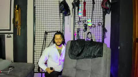 Snapshot of twisted_fantasy_ chatting on 13, 2, 2025 Clio Tadeo online show from 13, 2, 2025