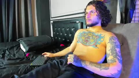 Snapshot of twisted_fantasy_ chatting on 4, 3, 2025 Clio Tadeo online show from 4, 3, 2025