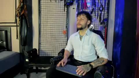 Clio  Tadeo online show from 14, 4, 2026