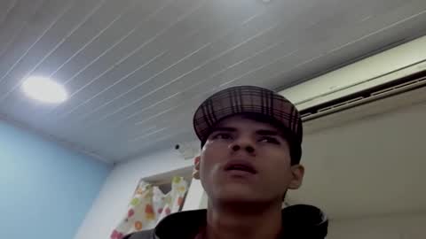 twobadboysonequeen online show from 17, 1, 2026