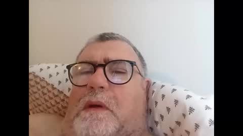 twohats2810 online show from 12, 4, 2026