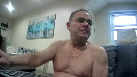 Snapshot of twopeopleinlove chatting on 18, 1, 2026 Twopeopleinlove online show from 18, 1, 2026