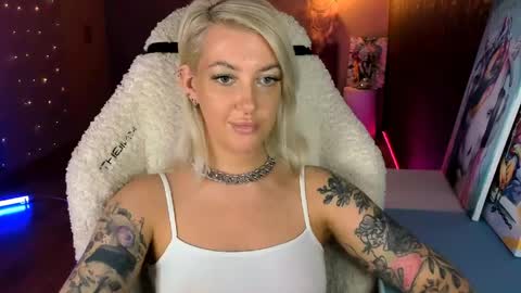 Snapshot of tykioty_miley chatting on 16, 5, 2026 Miley online show from 16, 5, 2026