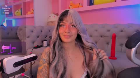  TYLA  online show from 31, 1, 2025