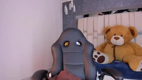  TYLA  online show from 14, 2, 2025