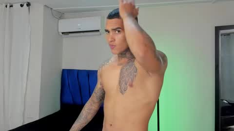 tyler_bell_ online show from 21, 3, 2026