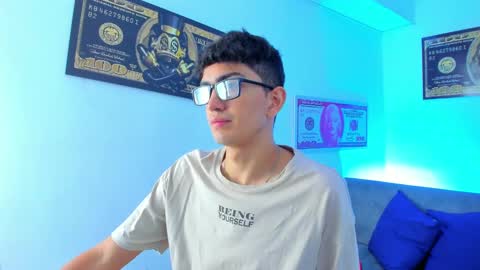   online show from 25, 1, 2025