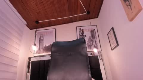       online show from 1, 10, 2025