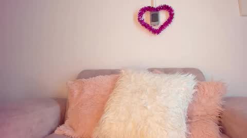 Snapshot of tylla__ chatting on 25, 2, 2026 tylla__ online show from 25, 2, 2026