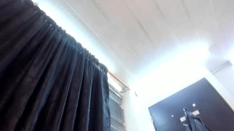 tylla__ online show from 21, 3, 2026