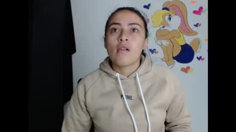 tyrahot_ online show from 1, 12, 2025