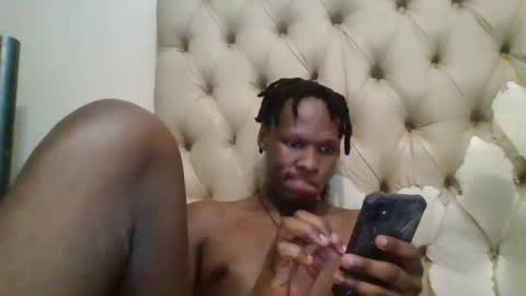 Snapshot of tyrock30 chatting on 22, 11, 2025 tyrock30 online show from 22, 11, 2025