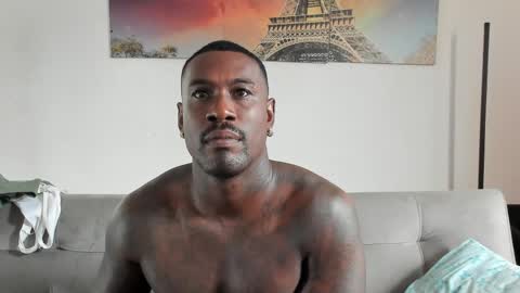 Snapshot of tyron_rulers chatting on 6, 5, 2026 Dvid Rullers online show from 6, 5, 2026