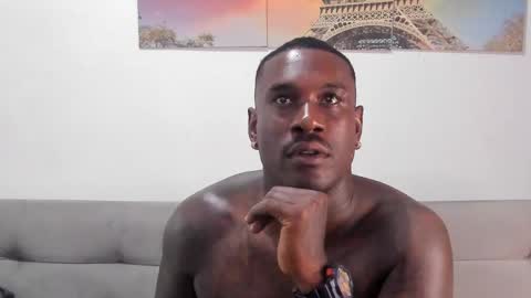 Snapshot of tyron_rulers chatting on 15, 5, 2026 Dvid Rullers online show from 15, 5, 2026
