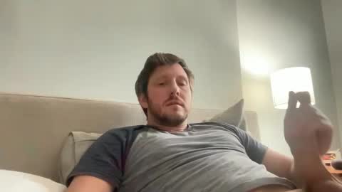 Snapshot of u28005 chatting on 18, 12, 2024 u28005 online show from 18, 12, 2024