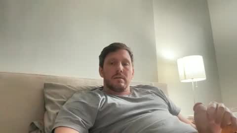 Snapshot of u28005 chatting on 15, 2, 2025 u28005 online show from 15, 2, 2025