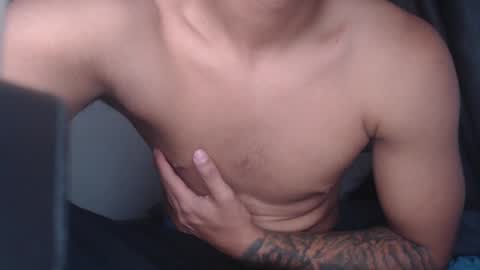 ugh_manux online show from 19, 5, 2026