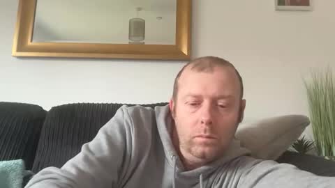 ukmatty3 online show from 10, 4, 2026