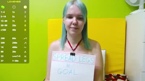 Snapshot of ultra_meow chatting on 26, 4, 2026 Roxy online show from 26, 4, 2026