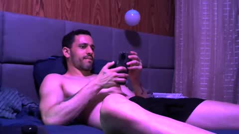 Snapshot of umbebegoiano chatting on 15, 11, 2025 Beb goiano online show from 15, 11, 2025