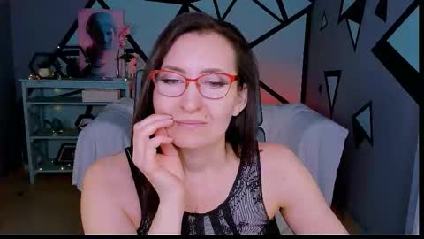 Snapshot of unatera chatting on 9, 2, 2026 UnaTera online show from 9, 2, 2026