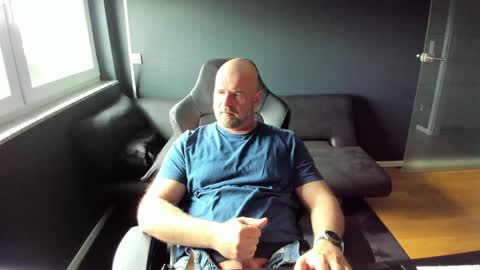 Uncle Bear online show from 21, 5, 2026