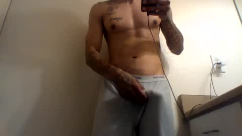 Snapshot of uncut_papi1989 chatting on 12, 2, 2025 tele kuzhbuzh online show from 12, 2, 2025