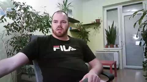 Uncut Strong online show from 13, 1, 2026